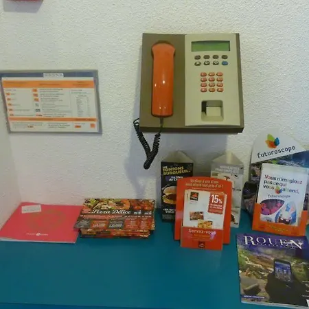 宜必思鲁昂佩蒂特维经济酒店 酒店 2*