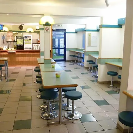 宜必思鲁昂佩蒂特维经济酒店 酒店 小克维伊